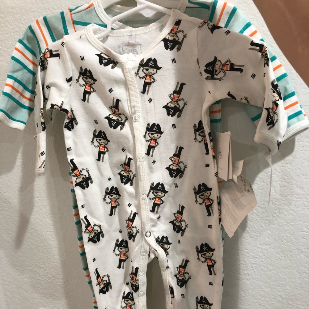Nordstrom 2-piece footed onesies